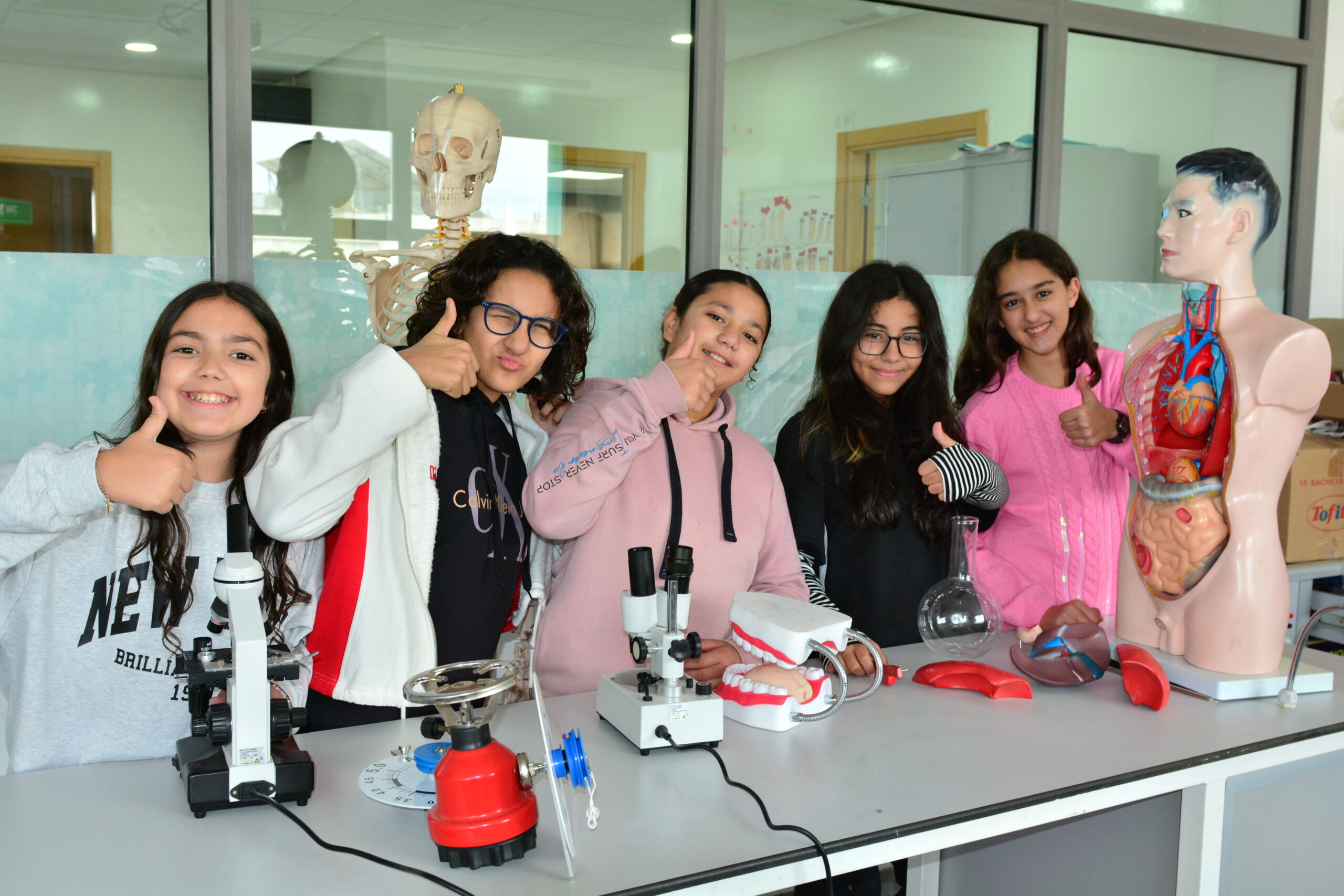 'établissement propose un enseignement trilingue